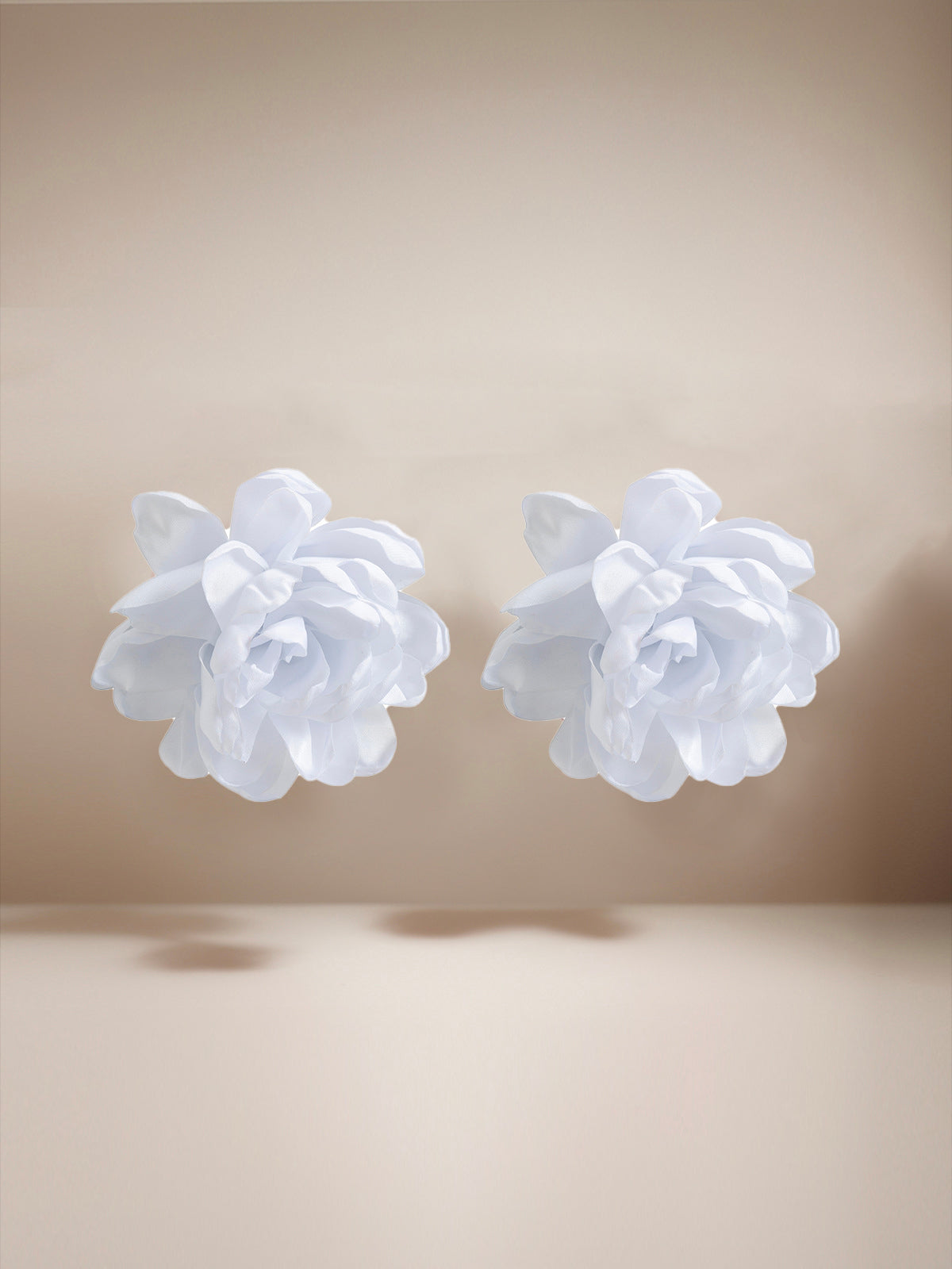 Pendientes con diseño floral 3D burdeos