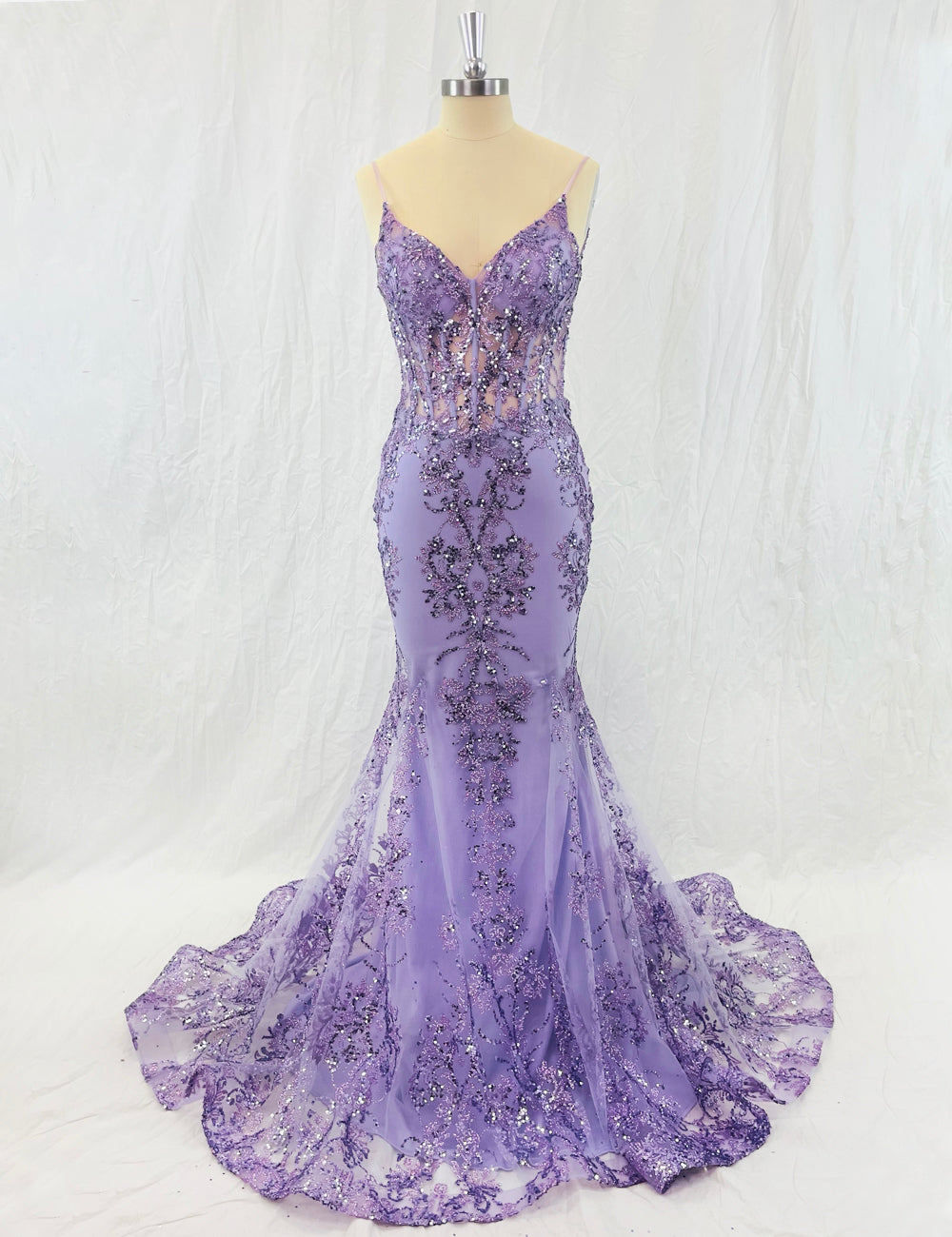 Vestido de sirena sin mangas con encaje y lentejuelas