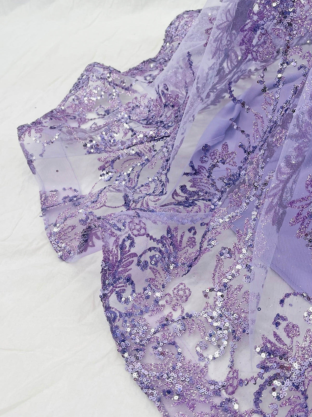 Vestido de sirena sin mangas con encaje y lentejuelas