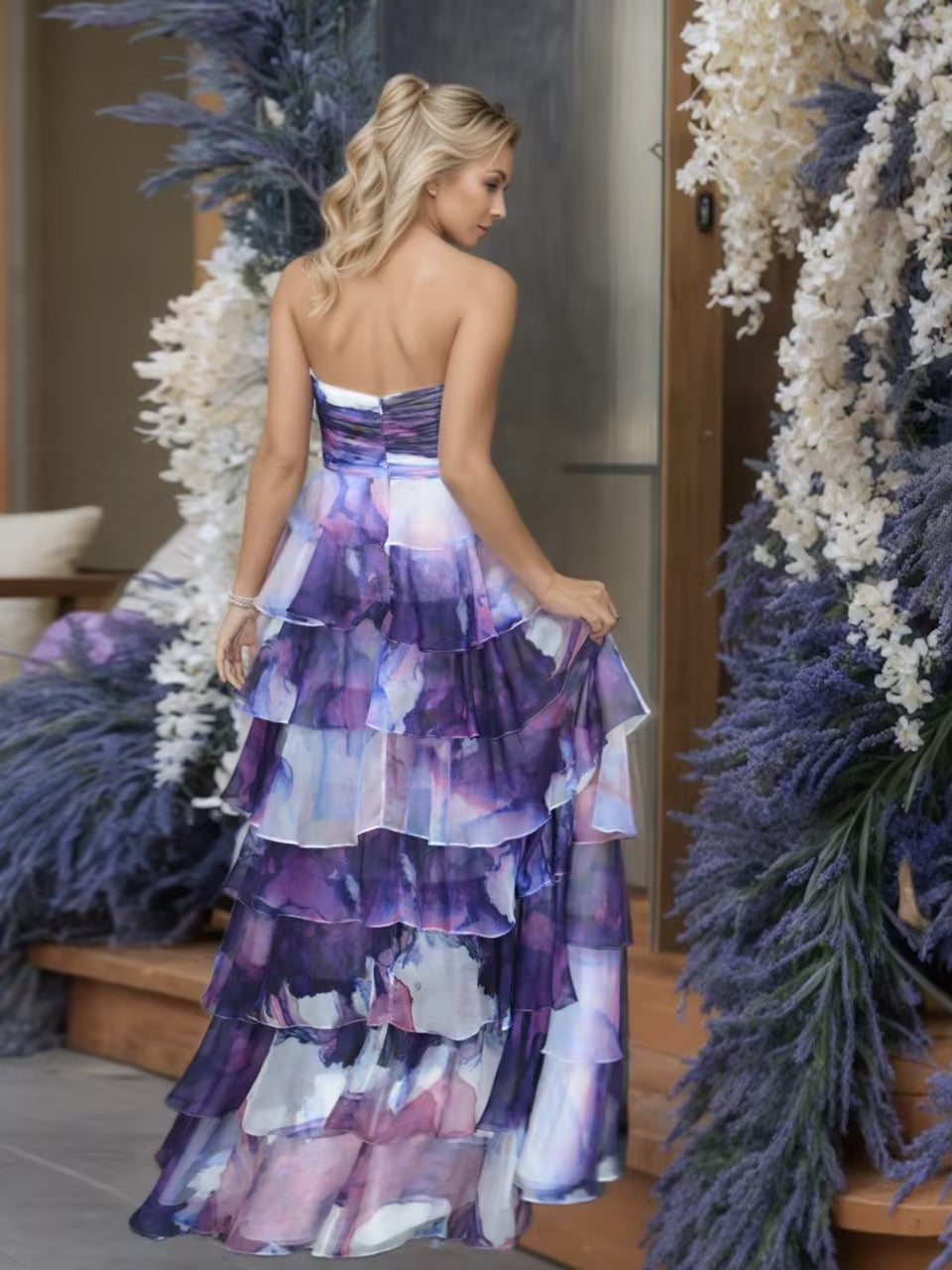 Vestido de festa lavanda com corte A e saia com babados